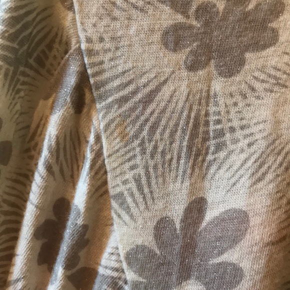 White and grey MJ blouse - Picture 8 of 8